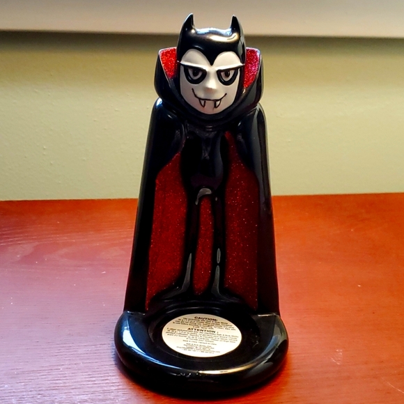 NWT Bath and Body Works Vampire Candle Holder